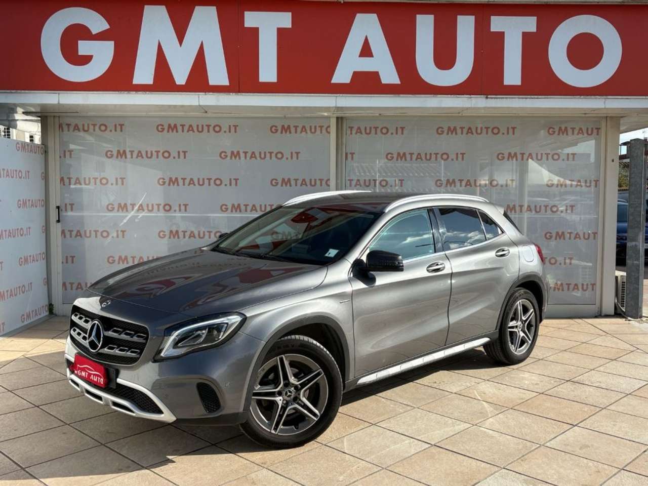 Mercedes-Benz GLA 200 D SPORT PREMIUM AMG CERCHI 18" KEYLESS CAMERA