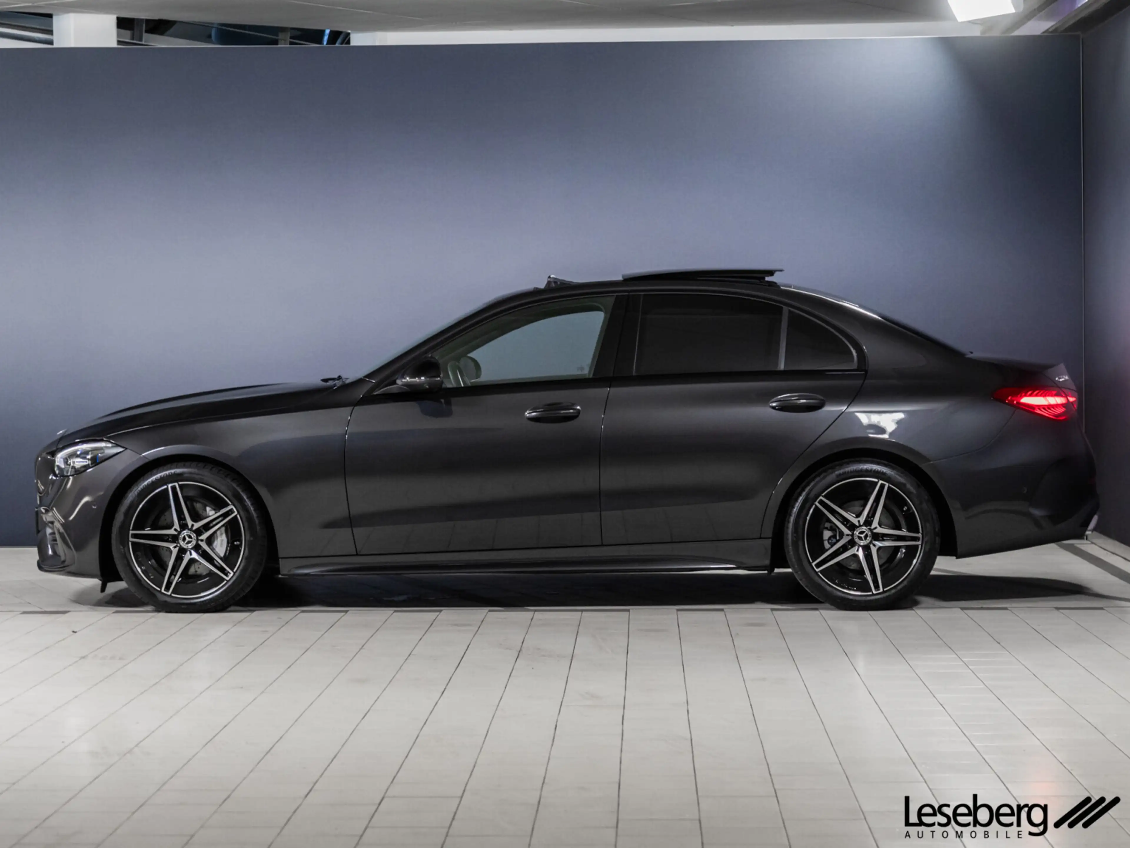 Mercedes-Benz C 220 d AMG Night/Pano/Dig.Light/Distron/360°-K. AMG Line Sportpaket/eSitz./SHD/Sitzhzg./Klima/MF-Lenkrad — photo 3