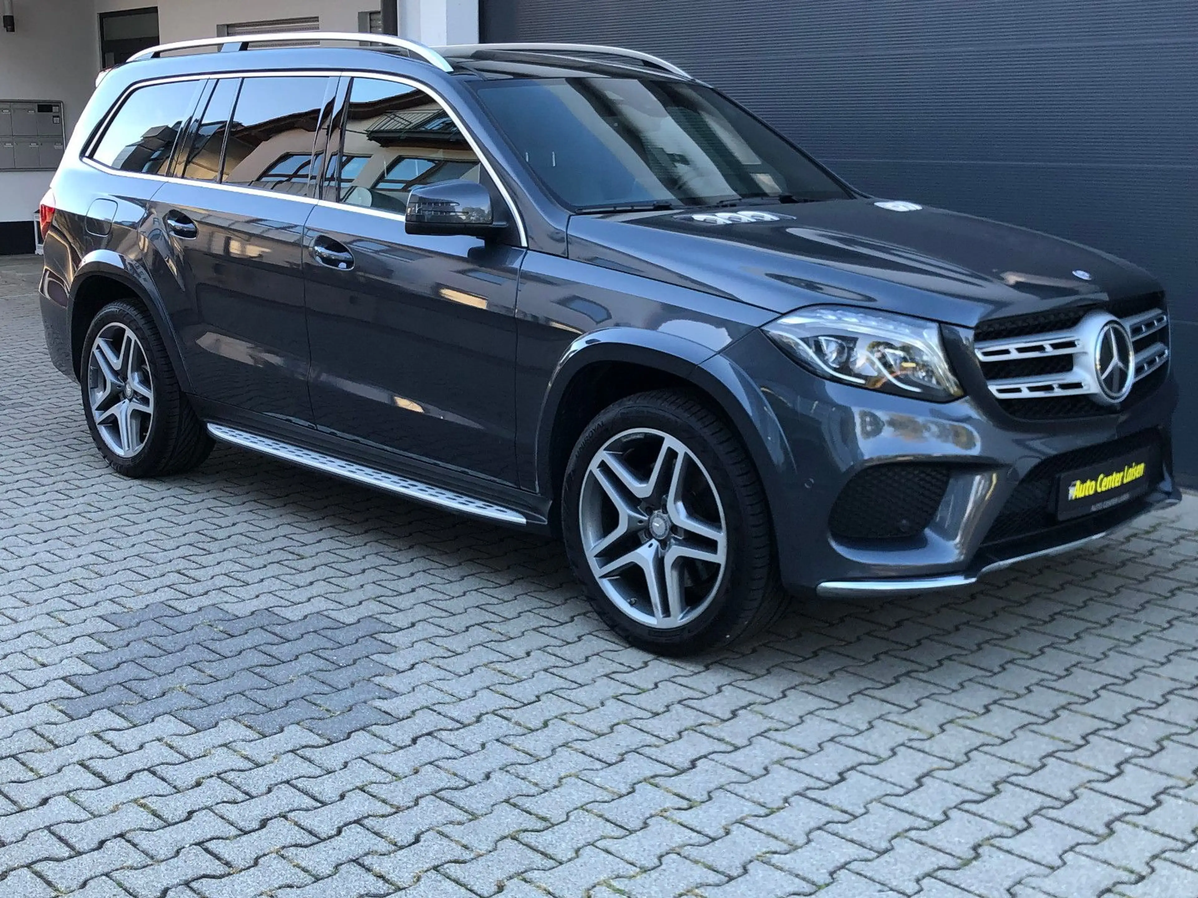 Mercedes-Benz GLS 350 d 4Matic AMG LED PANO 360° 7-Sitzer STHZ — photo 3