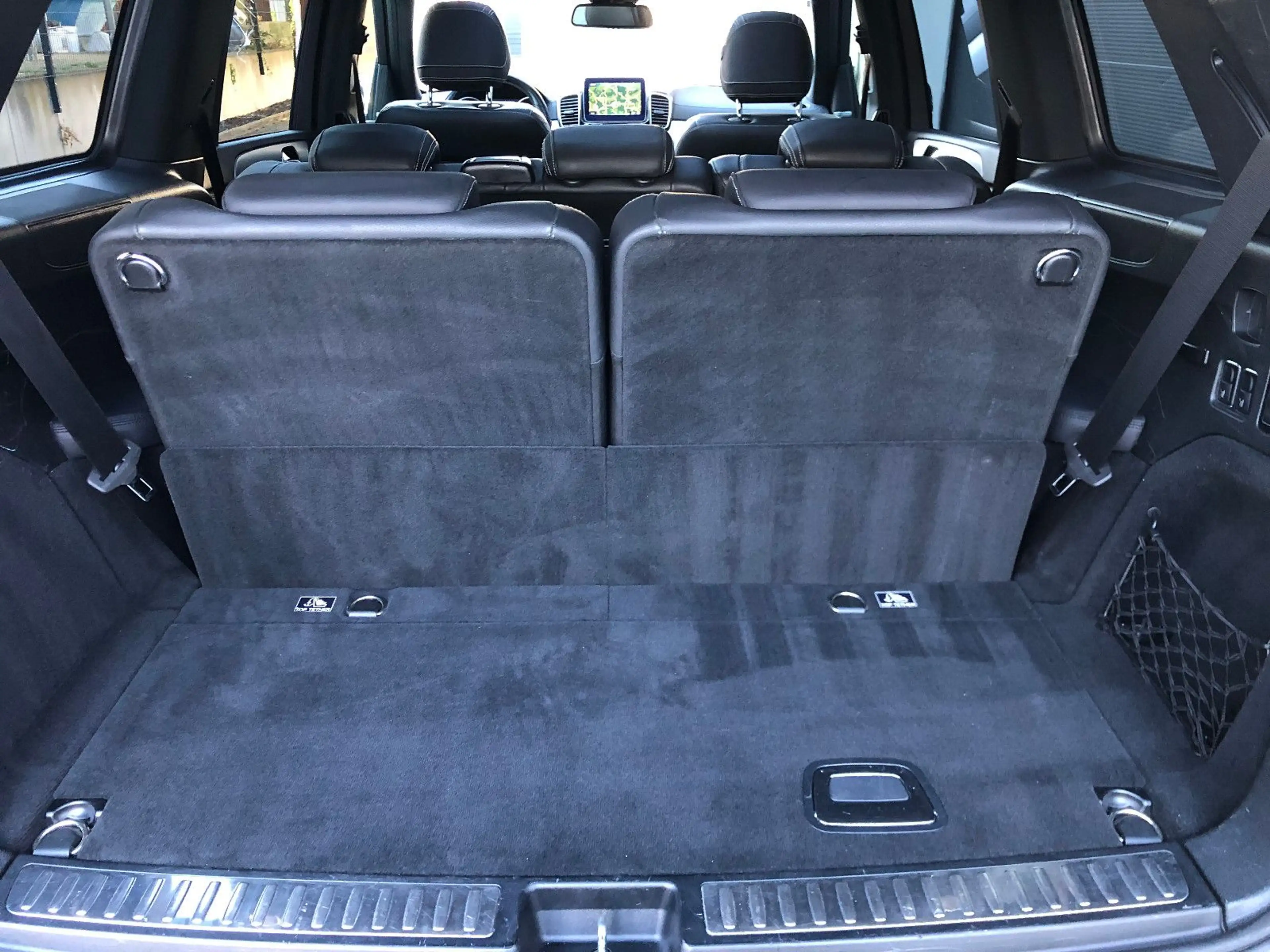 Mercedes-Benz GLS 350 d 4Matic AMG LED PANO 360° 7-Sitzer STHZ — photo 14