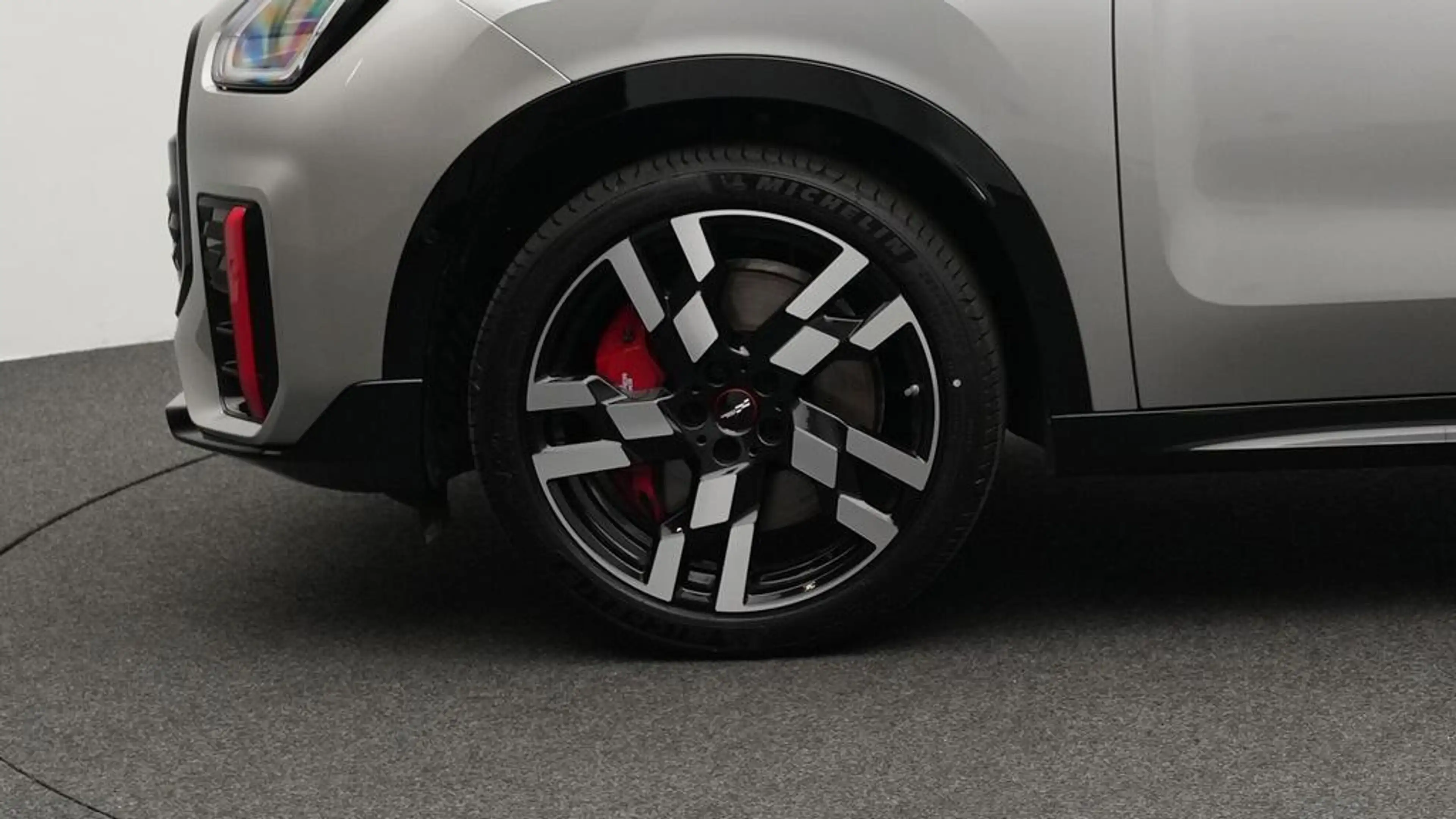 MINI JCW Countryman All4 John Cooper Works Trim — photo 10