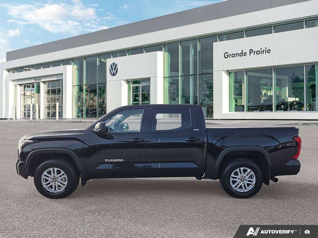 2025 Toyota Tundra SR | 4WD | CLEAN CARFAX | HEATED STEERING WHEEL | — снимка 1