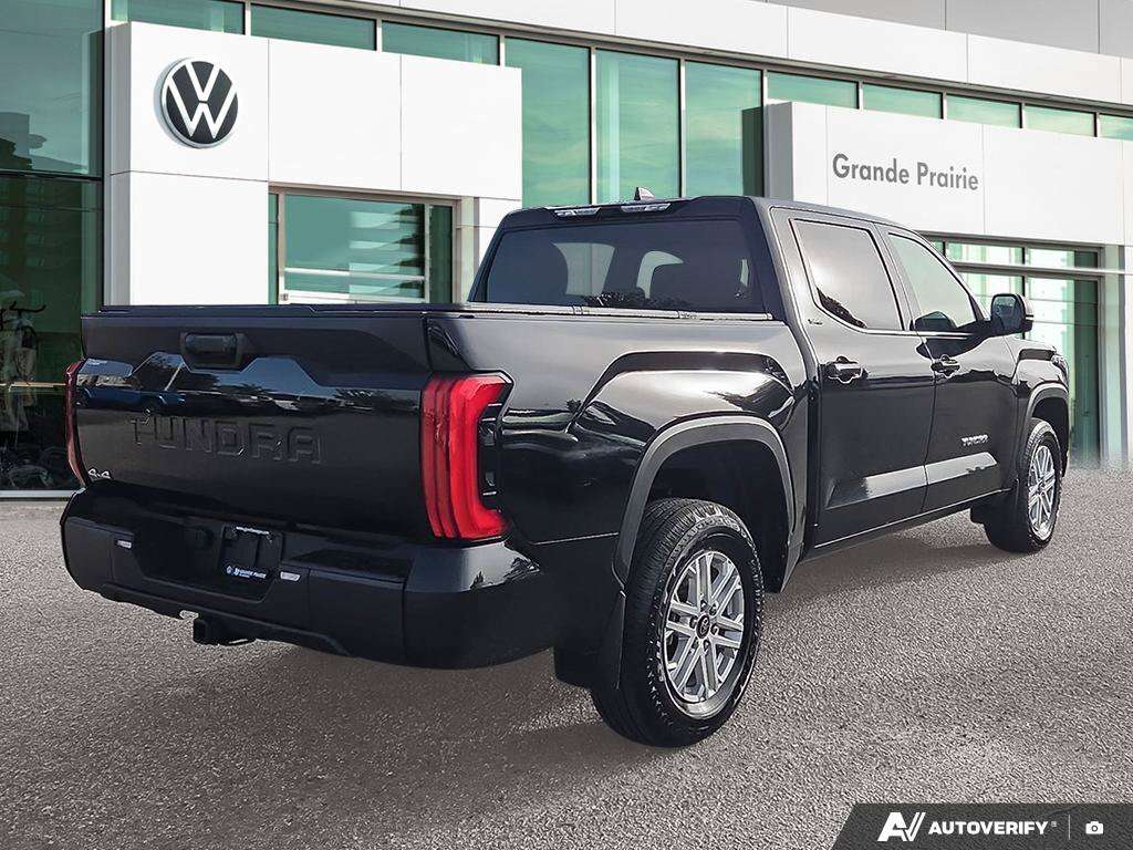2025 Toyota Tundra SR | 4WD | CLEAN CARFAX | HEATED STEERING WHEEL | — снимка 1