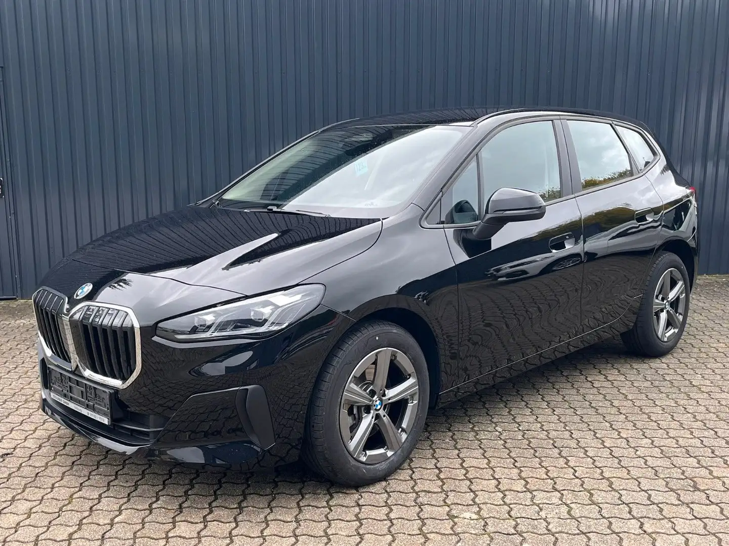 BMW 218 218i Aut. Active Tourer/ Kamera/Komfortzug/Sitzh Schwarz - 2