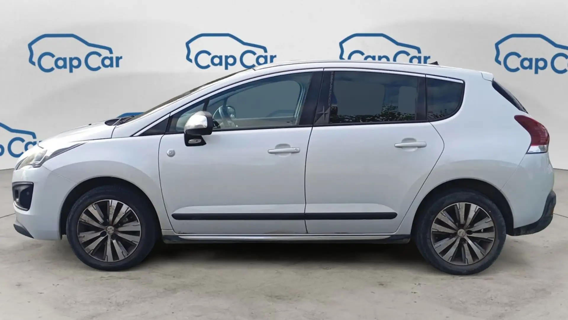 Peugeot 3008 1.6 BlueHdi 120 Crossway Blanc - 2
