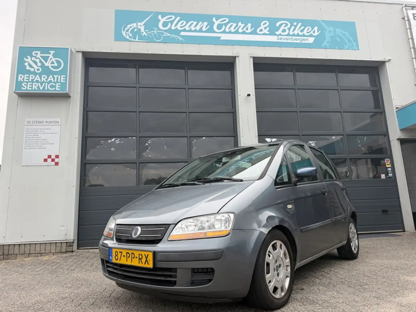 Fiat Idea 1.4-16V Dynamic Grau - 1