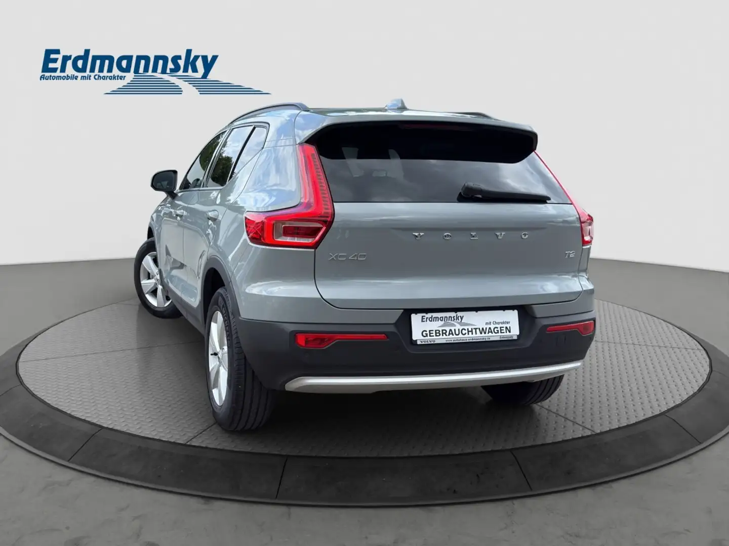 Volvo XC40 T2 Essential/Navi/LED/Kamera/SHZ/hzb.LK Klima Gris - 2