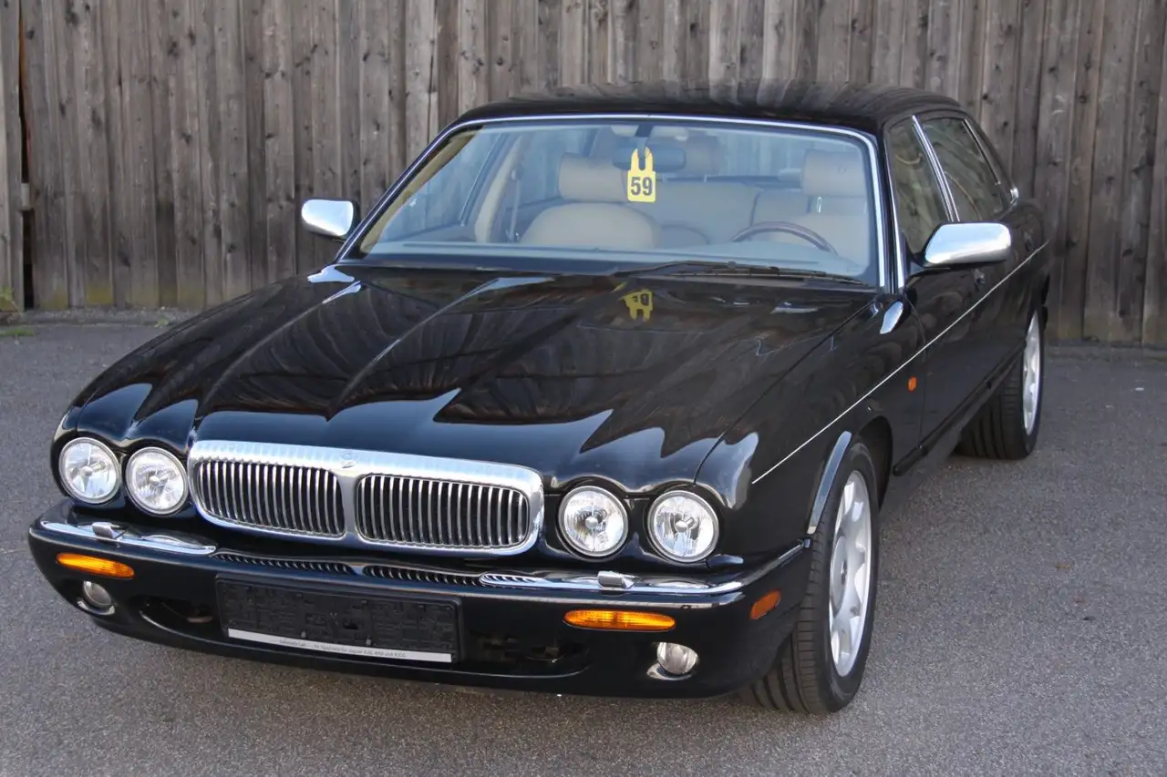 Jaguar Daimler Super V8 Langversion, foto 2