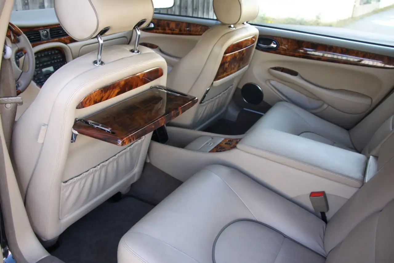 Jaguar Daimler Super V8 Langversion, foto 7