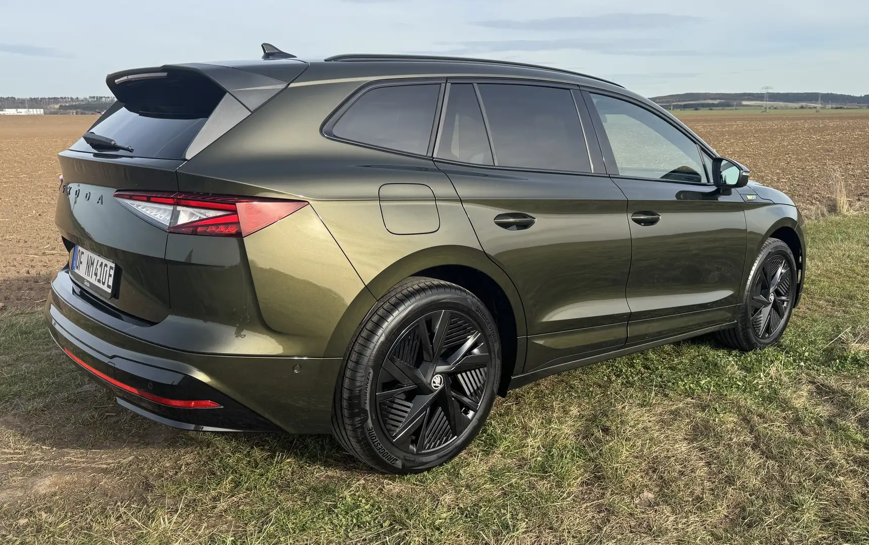 Skoda Enyaq RS Suite /Maxx, Panorama, AHK, Winter und Transpor - 2