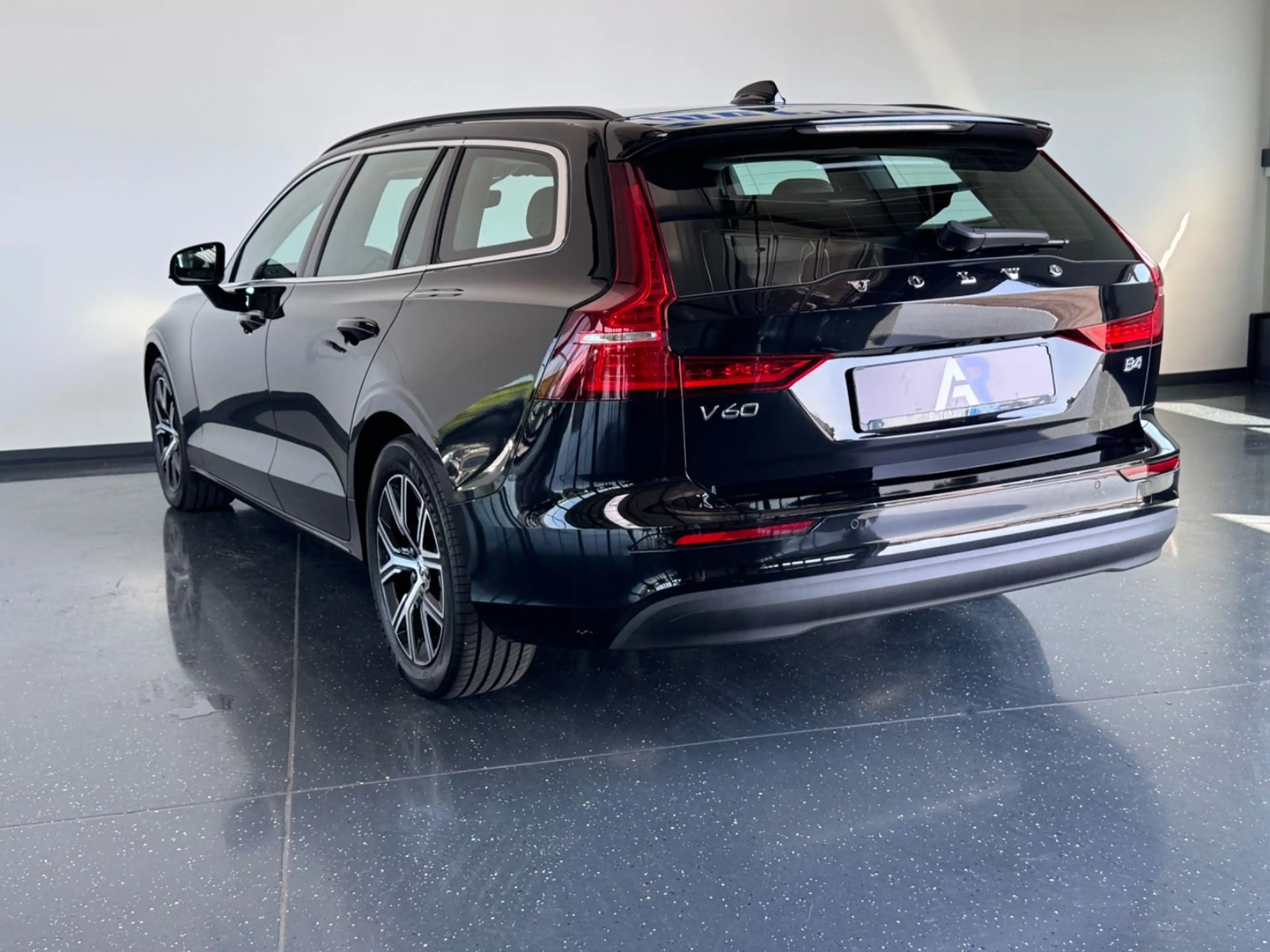 Volvo V60 B4 Kombi Core*DIGITAL*LED*SHZ*KAMERA*TOP* — photo 13