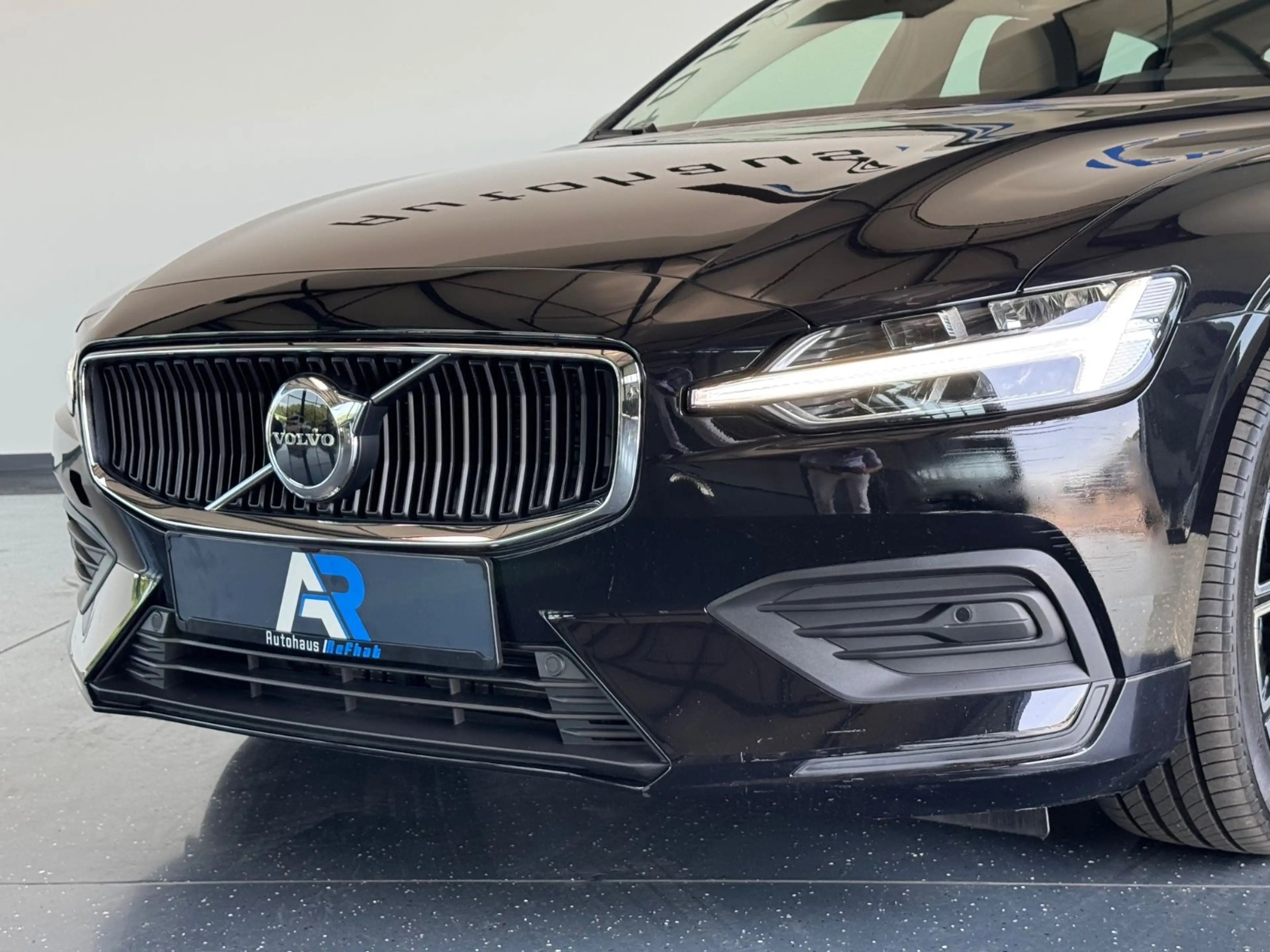 Volvo V60 B4 Kombi Core*DIGITAL*LED*SHZ*KAMERA*TOP* — photo 7