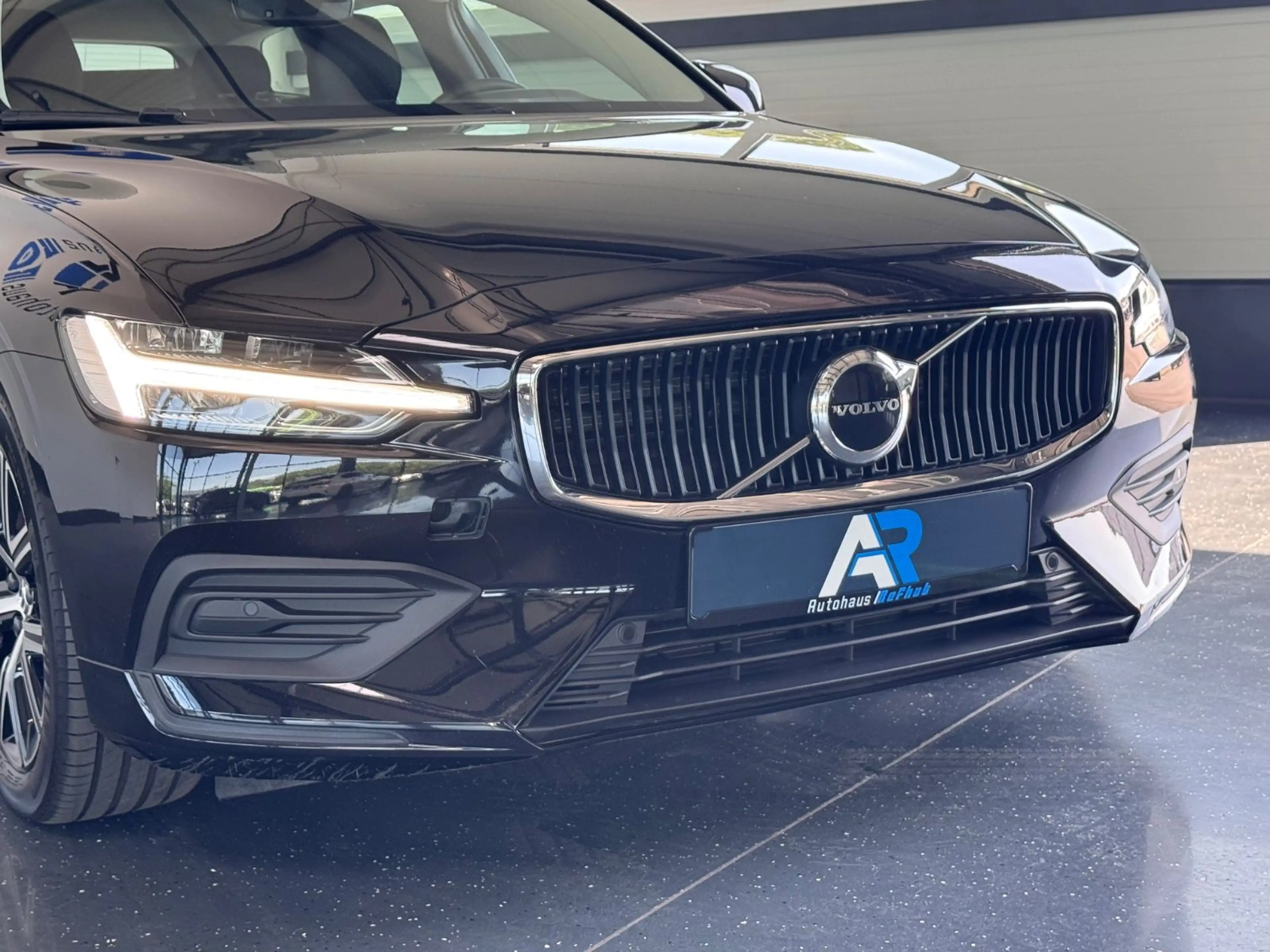 Volvo V60 B4 Kombi Core*DIGITAL*LED*SHZ*KAMERA*TOP* — photo 9