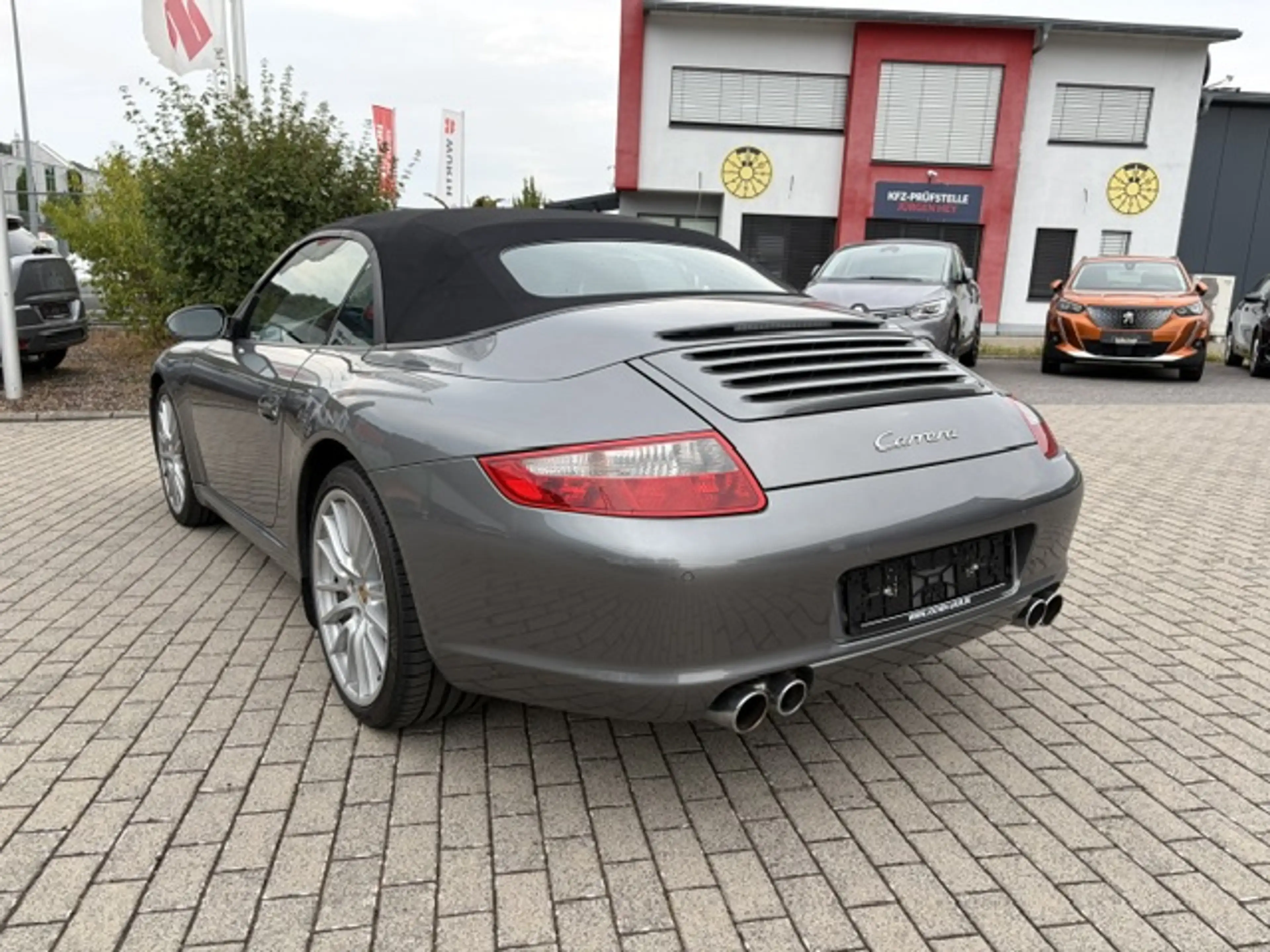Porsche 997 Carrera Cabrio — photo 3