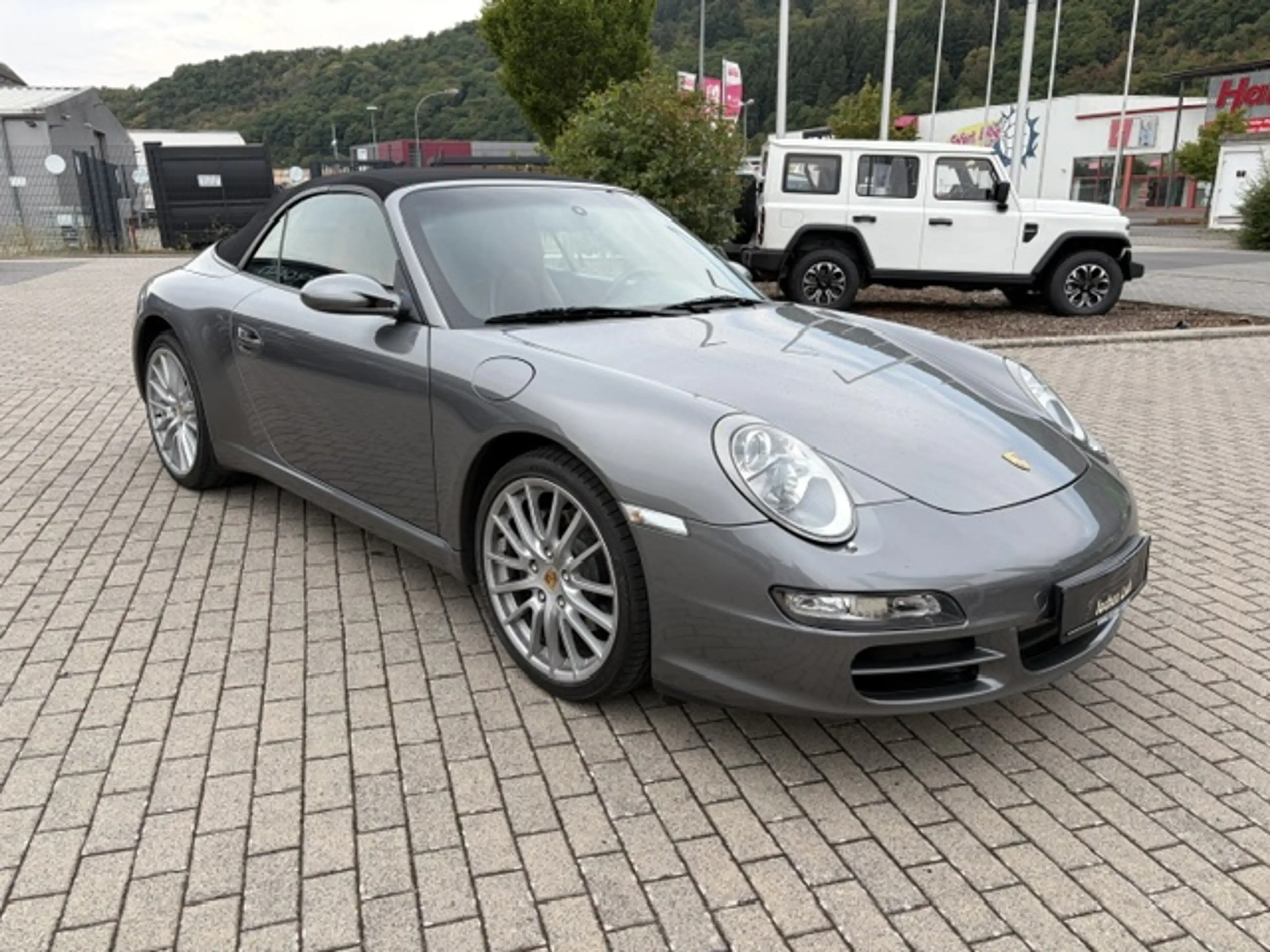 Porsche 997 Carrera Cabrio — photo 2