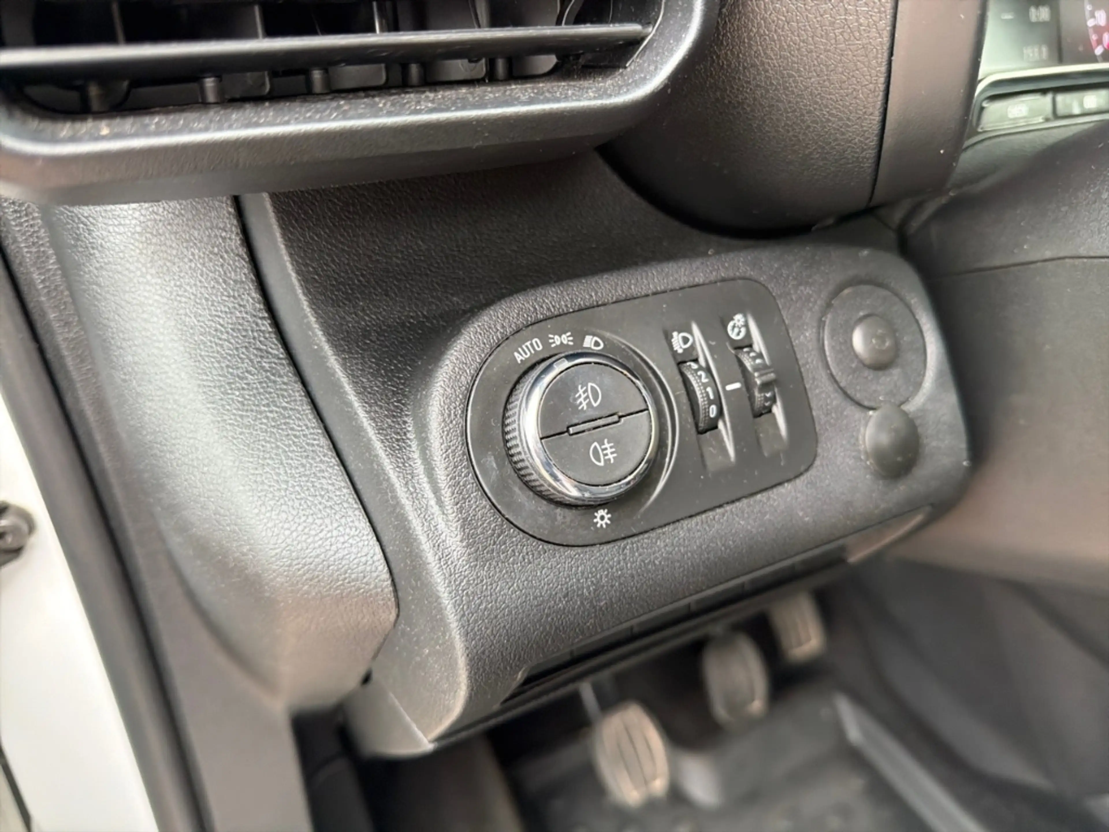 Opel Combo Life E Edition AHK Navi Apple CarPlay Android Auto Musi — photo 13
