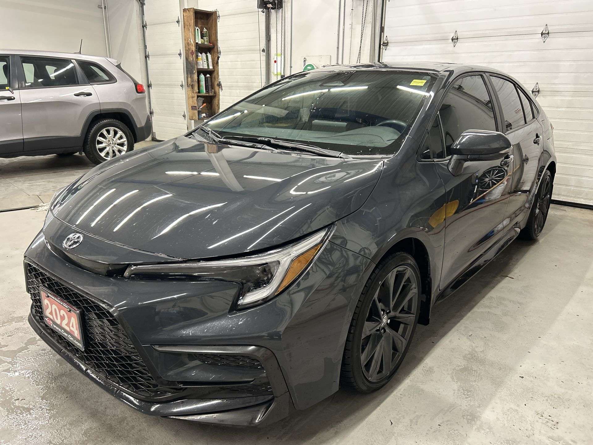  2024 Toyota Corolla SE FWD   