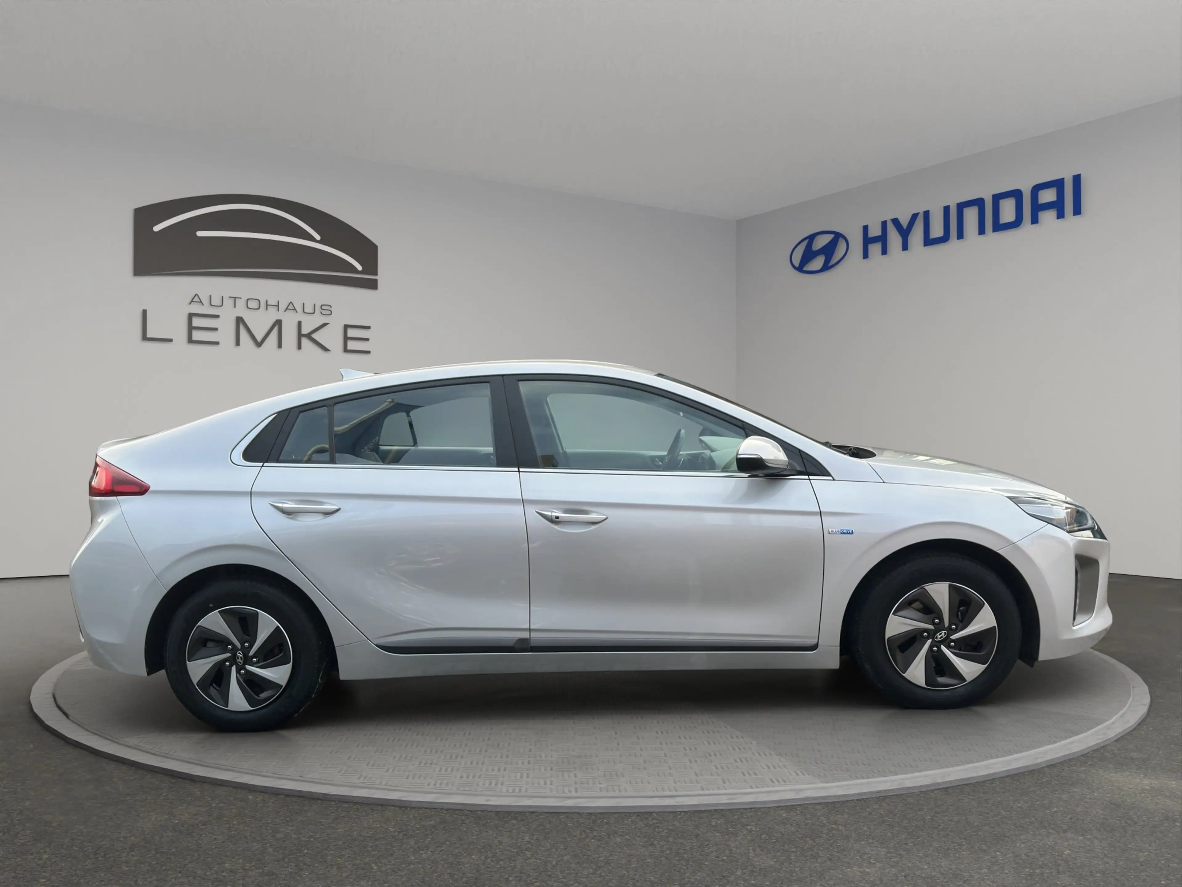 Hyundai IONIQ 1.6 GDI HYBRID HEV STYLE + WINTERRÄDER - NAVI — photo 7