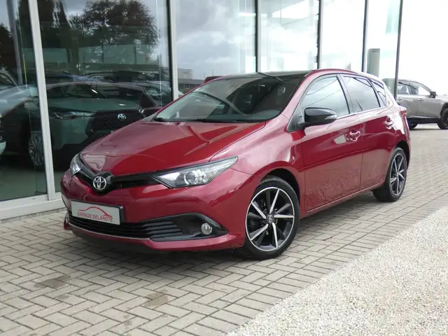 Toyota Auris 1.2i Turbo *Black Edition* +Inklapbare buitenspiegels +Parkeercamera +GPS +Lichtsensor +Regensensor