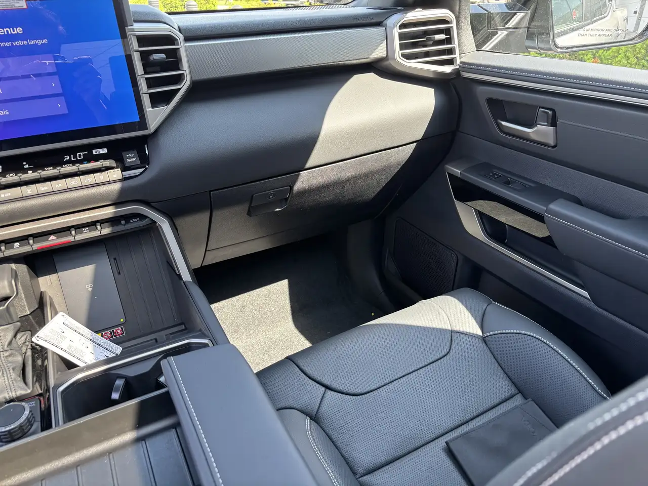 Toyota Tundra снимка Toyota Tundra