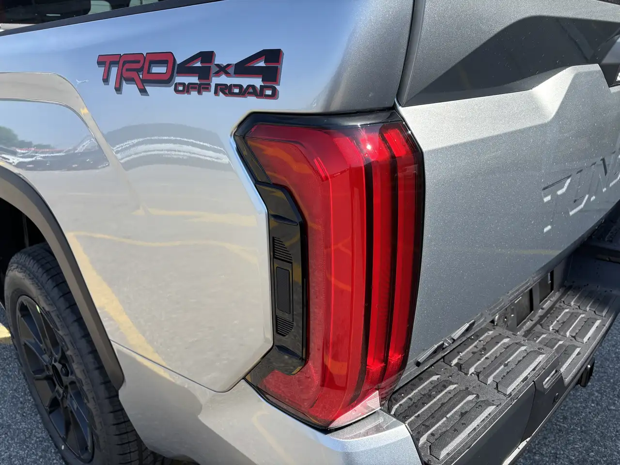 Toyota Tundra снимка Toyota Tundra