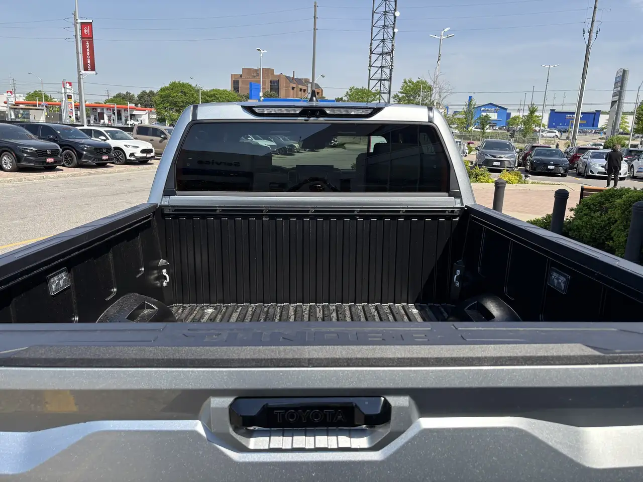 Toyota Tundra снимка Toyota Tundra