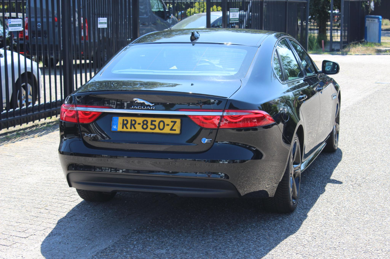 Jaguar XF 2.0d R-Sport Automaat — photo 15