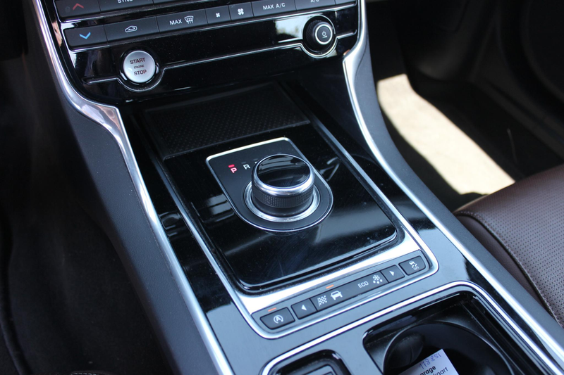 Jaguar XF 2.0d R-Sport Automaat — photo 6