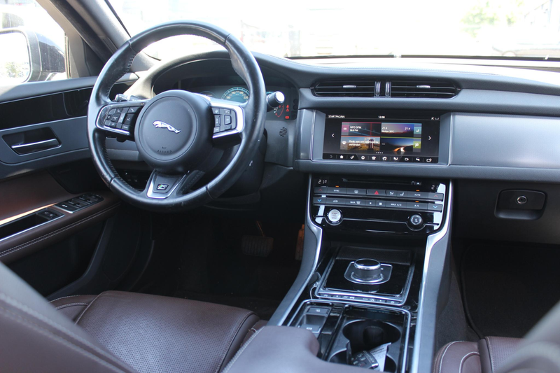 Jaguar XF 2.0d R-Sport Automaat — photo 4