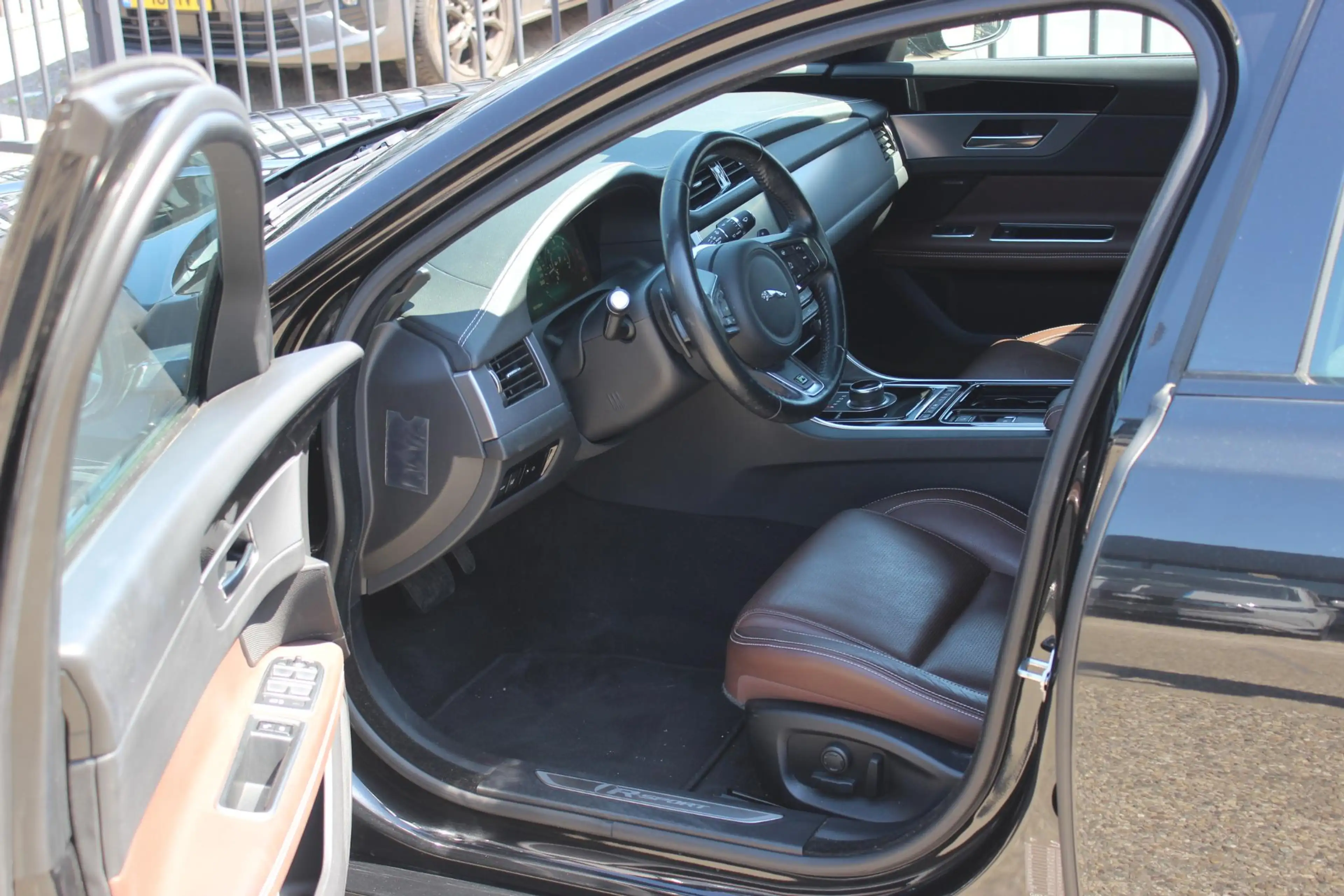 Jaguar XF 2.0d R-Sport Automaat — photo 3