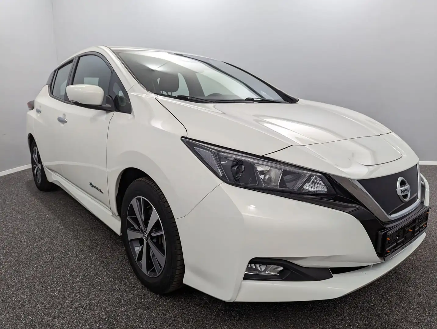 Nissan Leaf Nissan Leaf 40KW*LED*NAV*KAM*DAB*SPUR*MEGA*TOUCH Bianco - 2