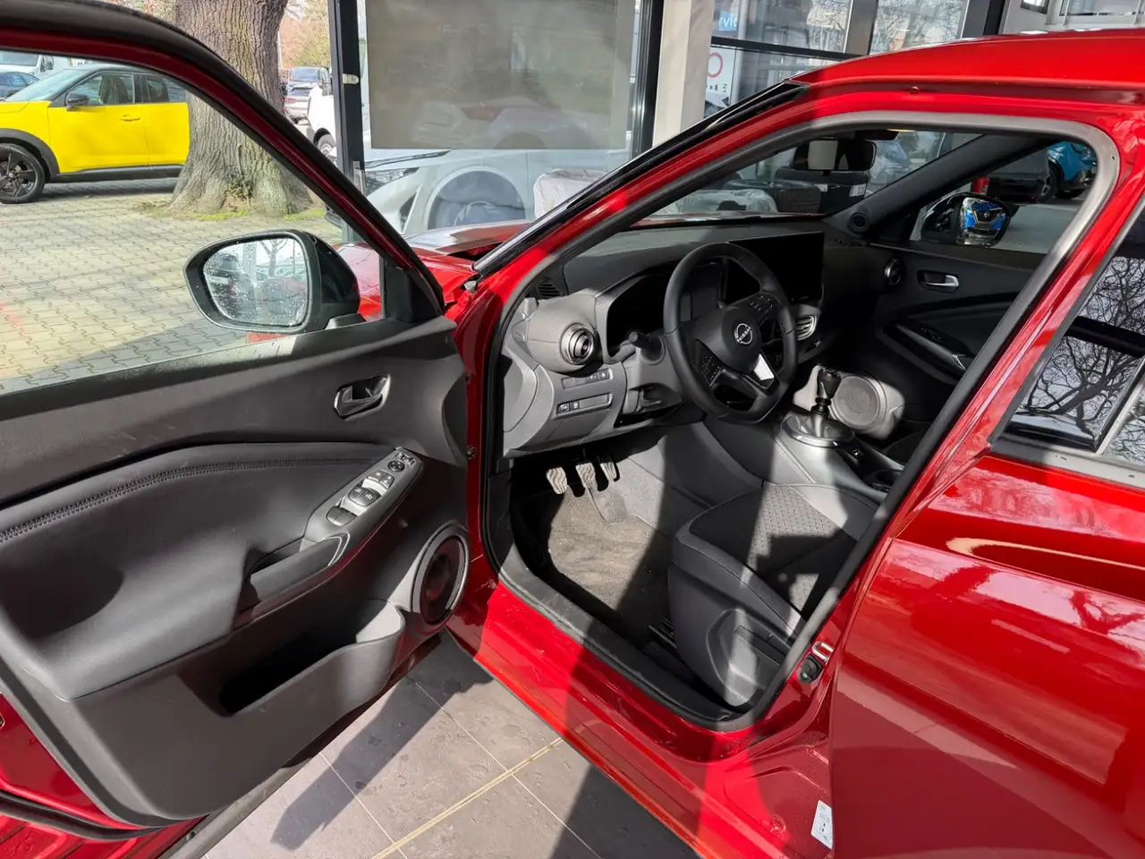 Nissan Juke 1.0 DIG-T 114 PS 6MT N-Conn Kam Navi SitzH 11
