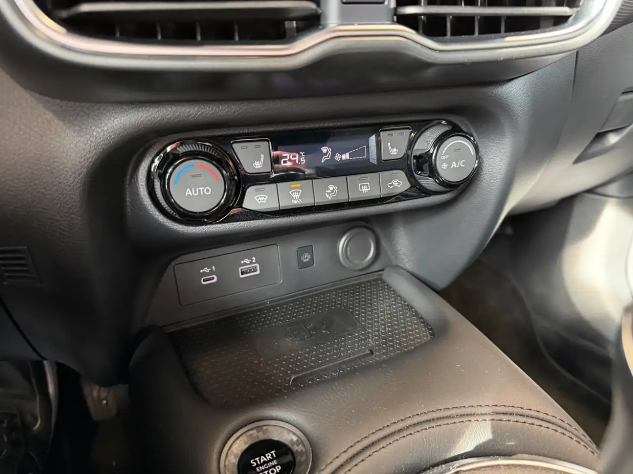 Nissan Juke 1.0 DIG-T 114 PS 6MT N-Conn Kam Navi SitzH 21