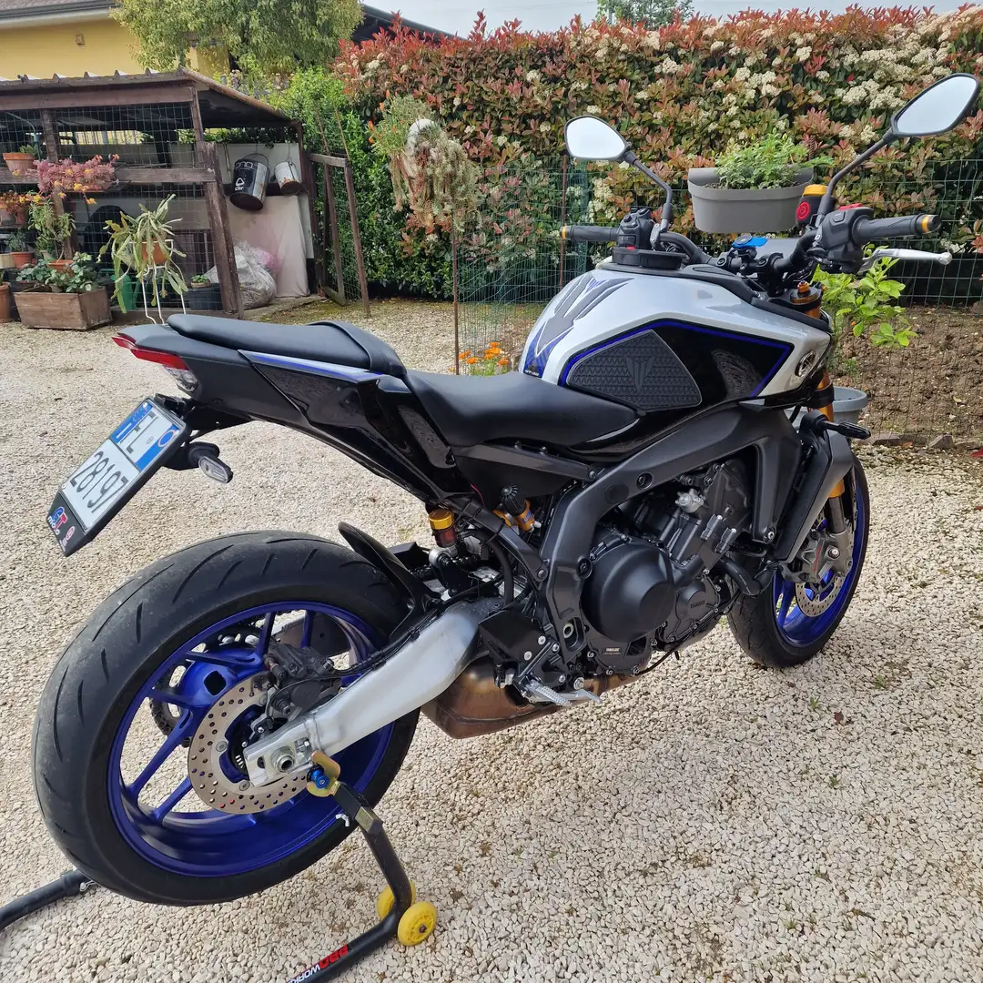 Yamaha MT-09 SP Grigio - 2