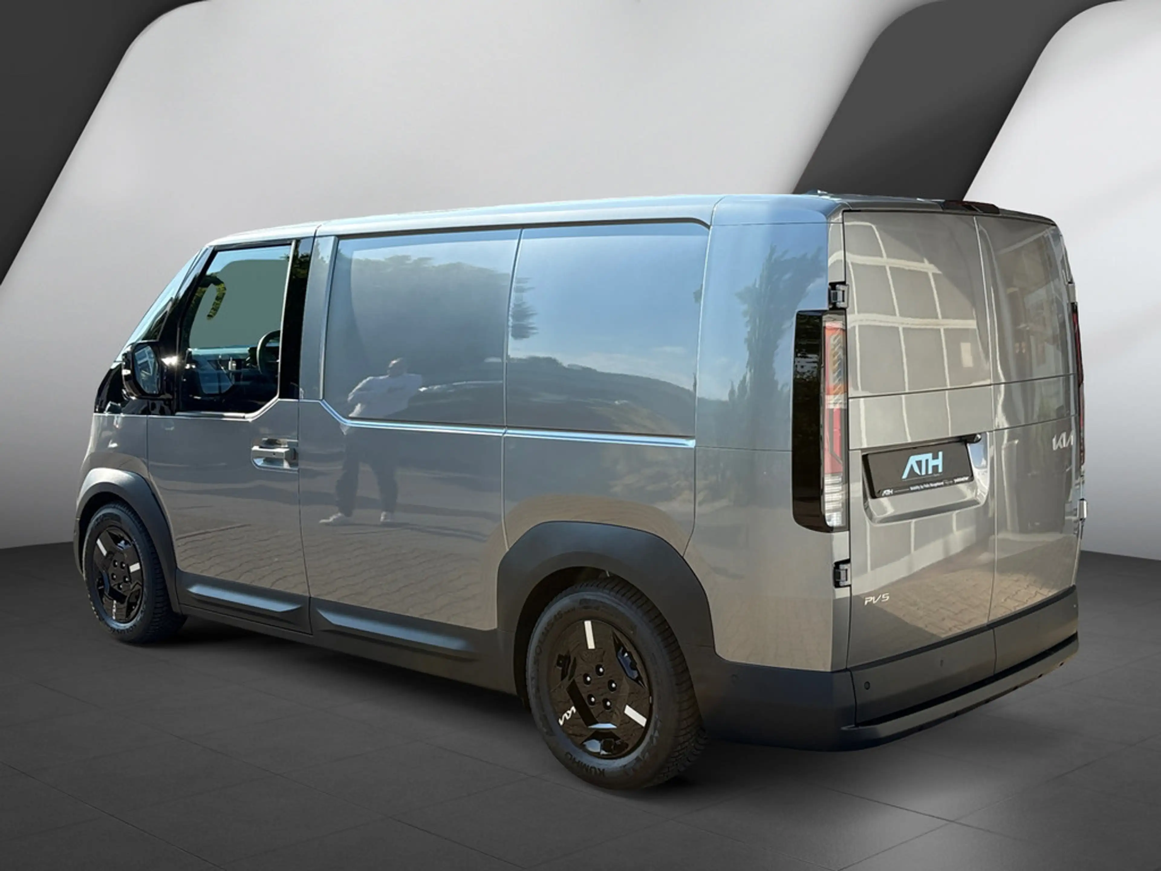 Kia PV5 Cargo L2H1 4T ELITE 71.2 WP CT — photo 2