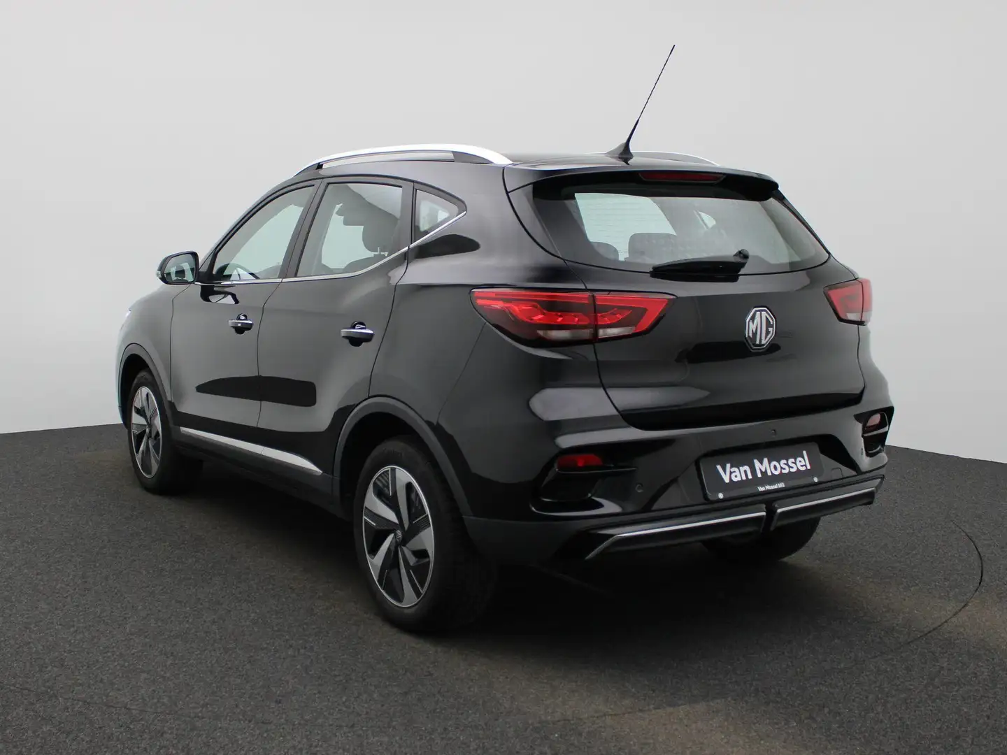 MG ZS Standard Range 51 kWh Comfort | Parkeer camera | A Zwart - 2