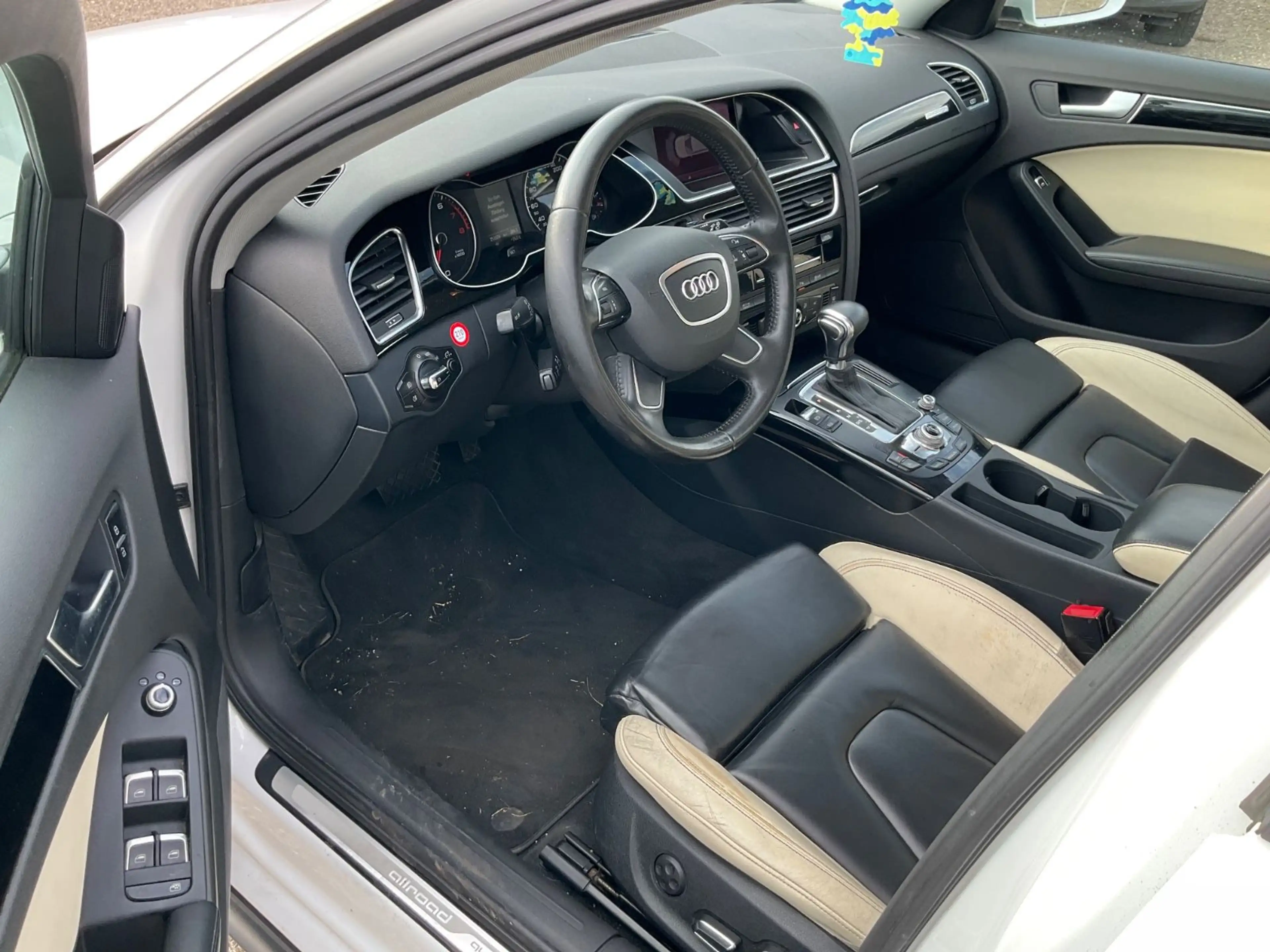 Audi A4 allroad quattro 2.0 TFSI * Exclusive * — photo 11