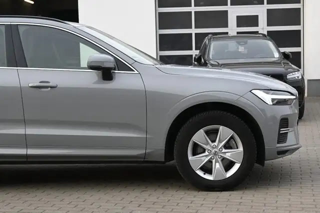 Volvo XC60 view 9
