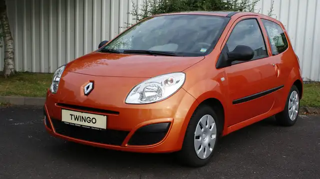 Renault Twingo Expression 60 PS Glasdach Winterräder