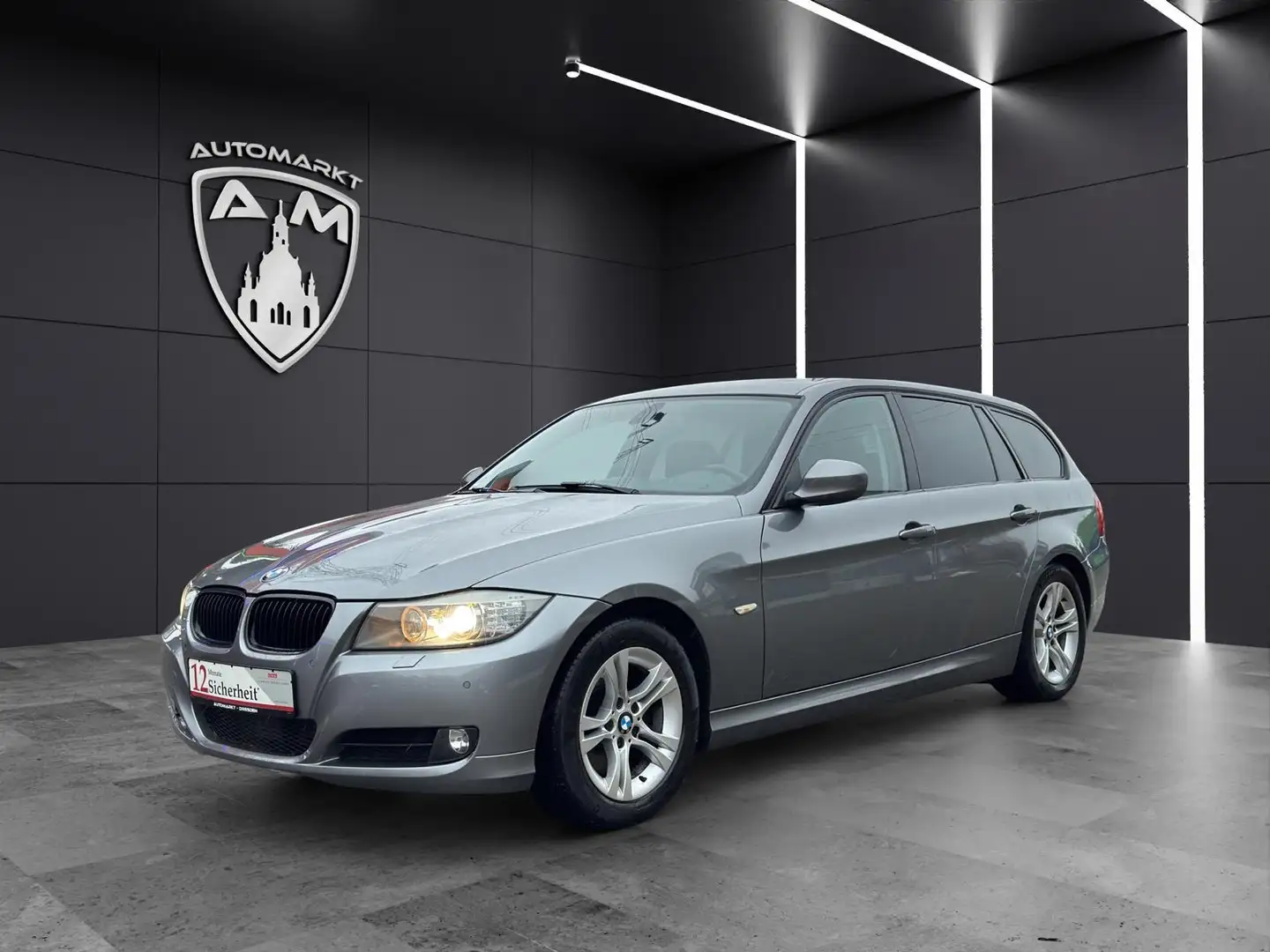BMW 318 d Touring Navi*Xenon*Standheizung*SHZ*PDC! Grigio - 1