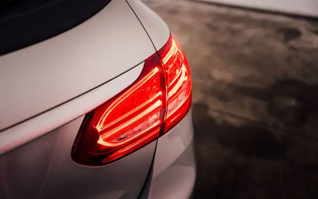 Mercedes-Benz C Class view 6