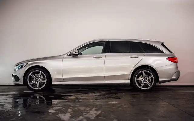 Mercedes-Benz C Class view 2