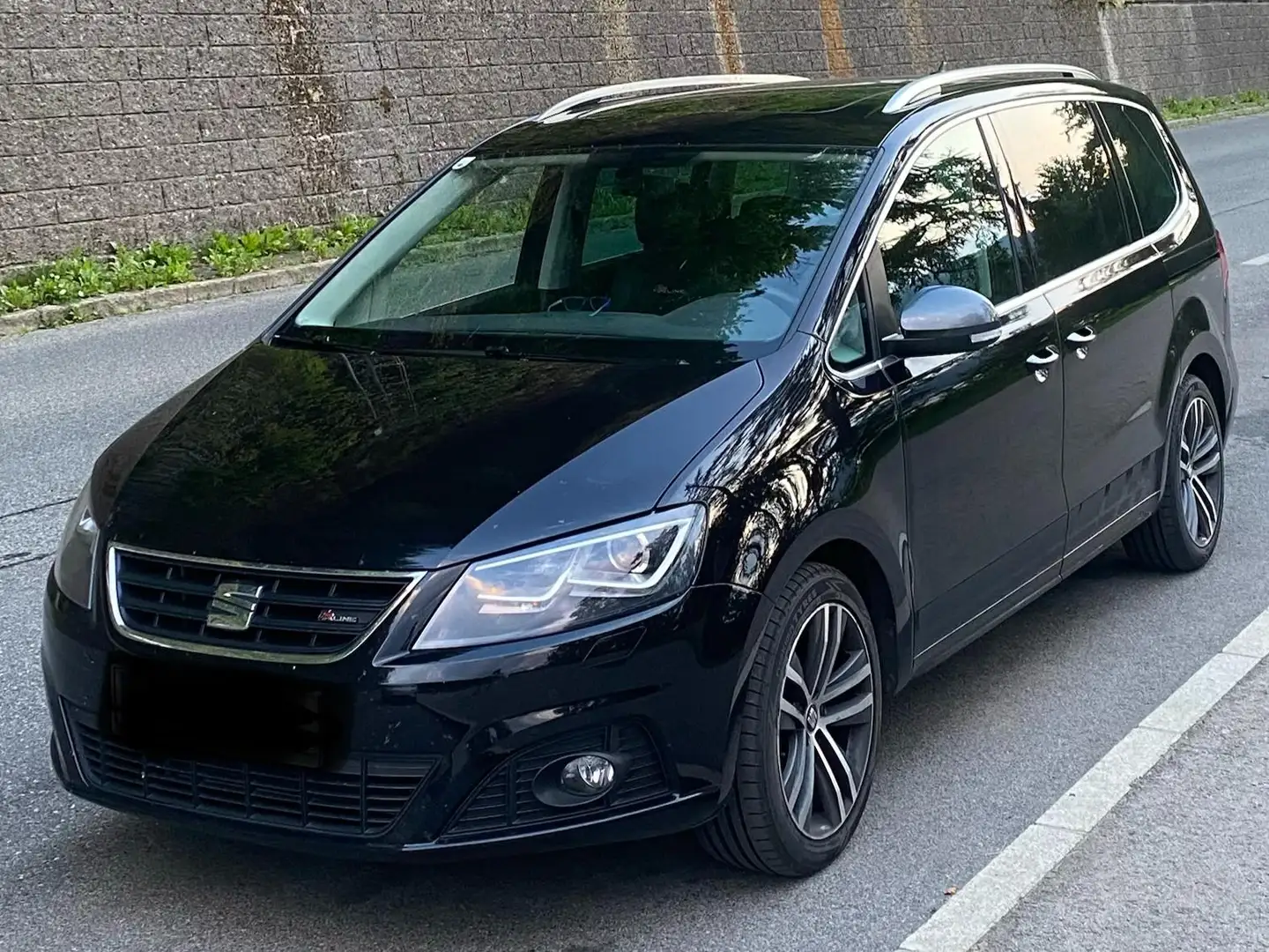 SEAT Alhambra Alhambra FR 2,0 TDI CR 4WD FR Schwarz - 1