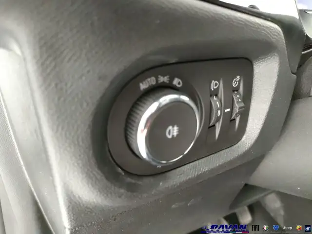 Opel Corsa view 13
