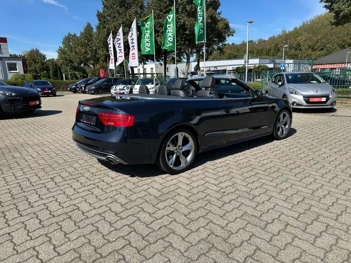 Audi A5 1.8 TFSI Cabrio S-LINE Leder NAV Bi-Xenon 19" Blau - 2