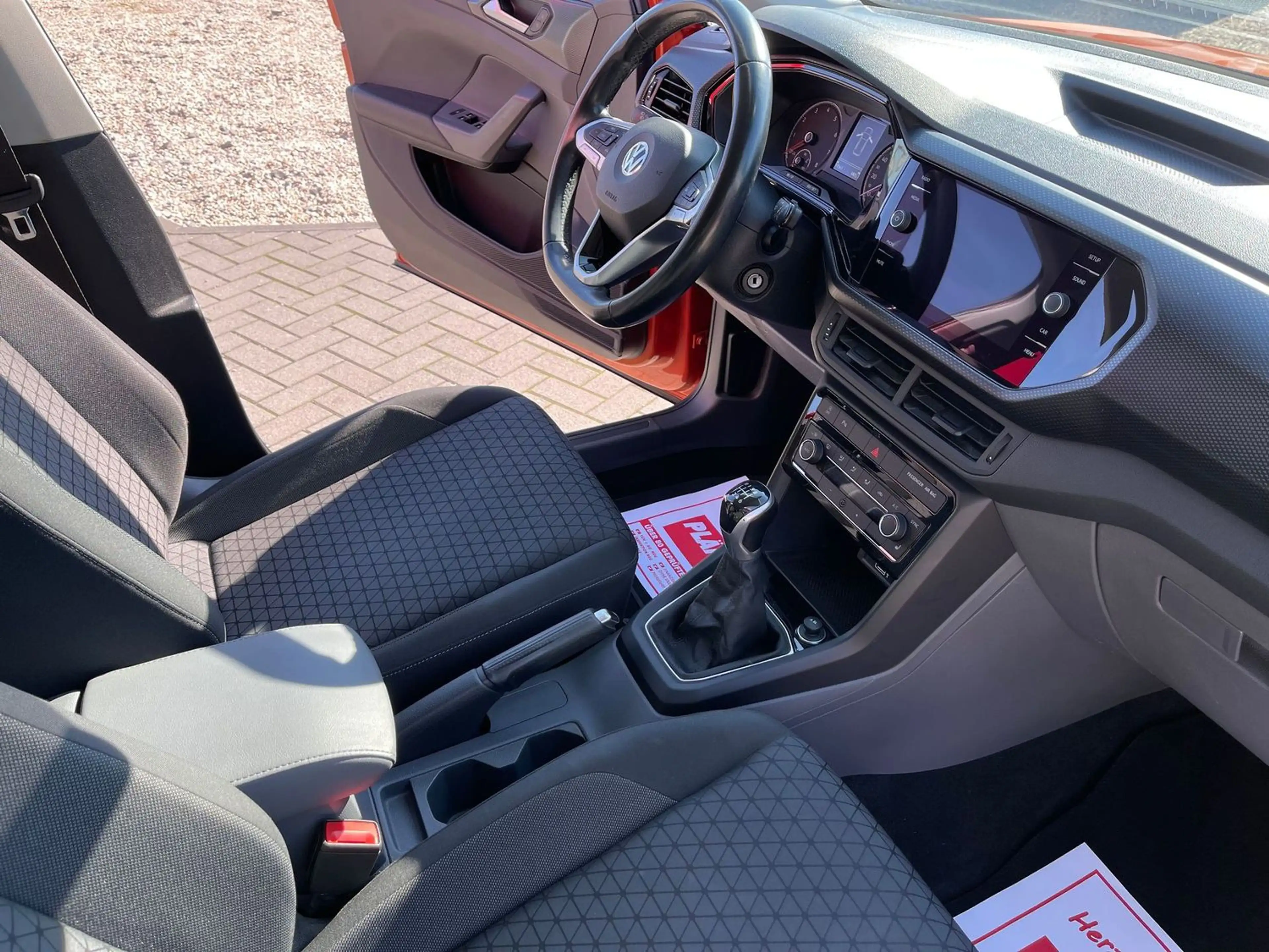 Volkswagen T-Cross Life/Bluetooth/Tempomat/PDC/USB/Sitzheizung — photo 9