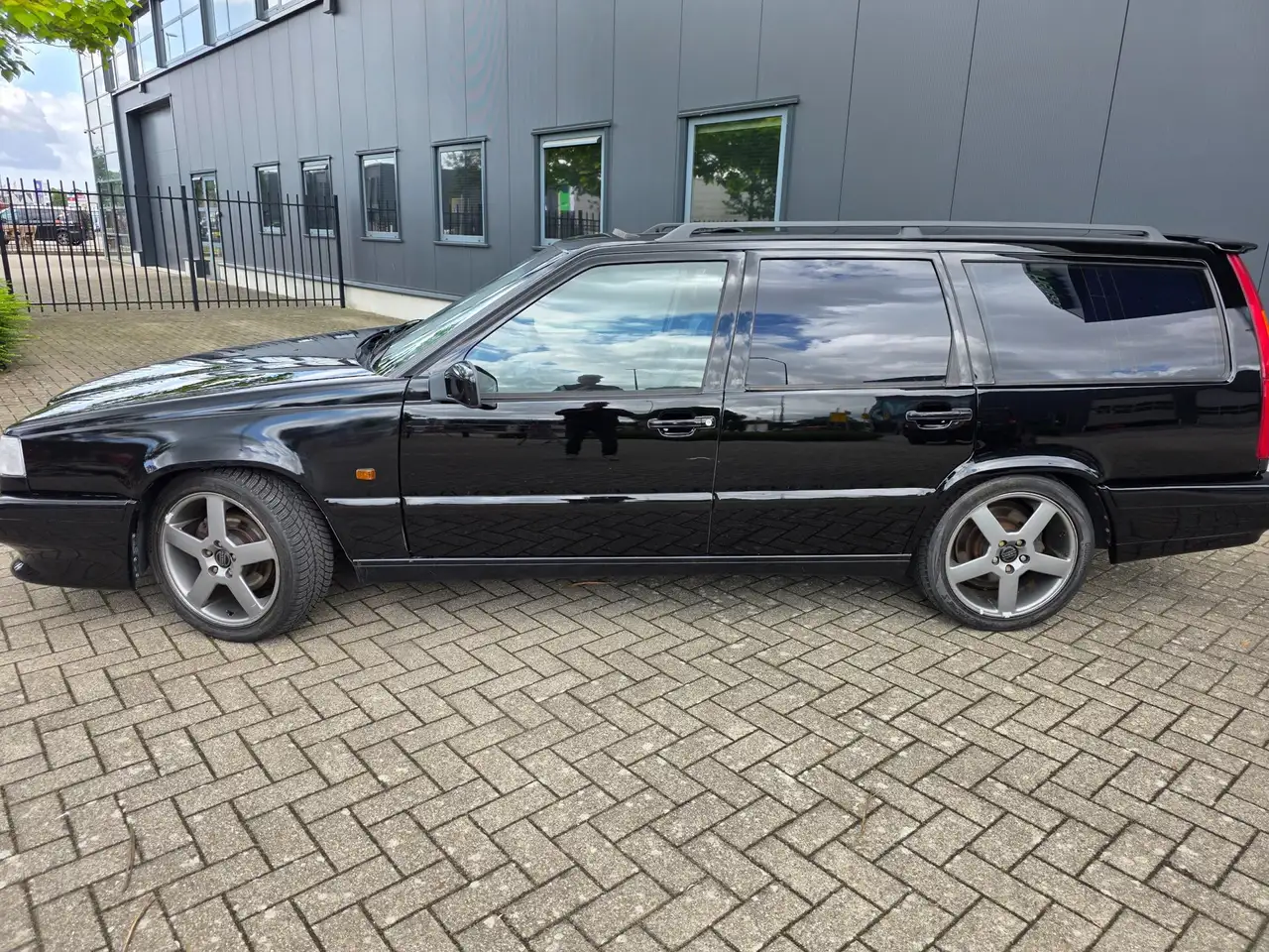 Volvo 850 2.3 T-5R, Zwitserse oorsprong, netto € 19.500, bin, foto 12