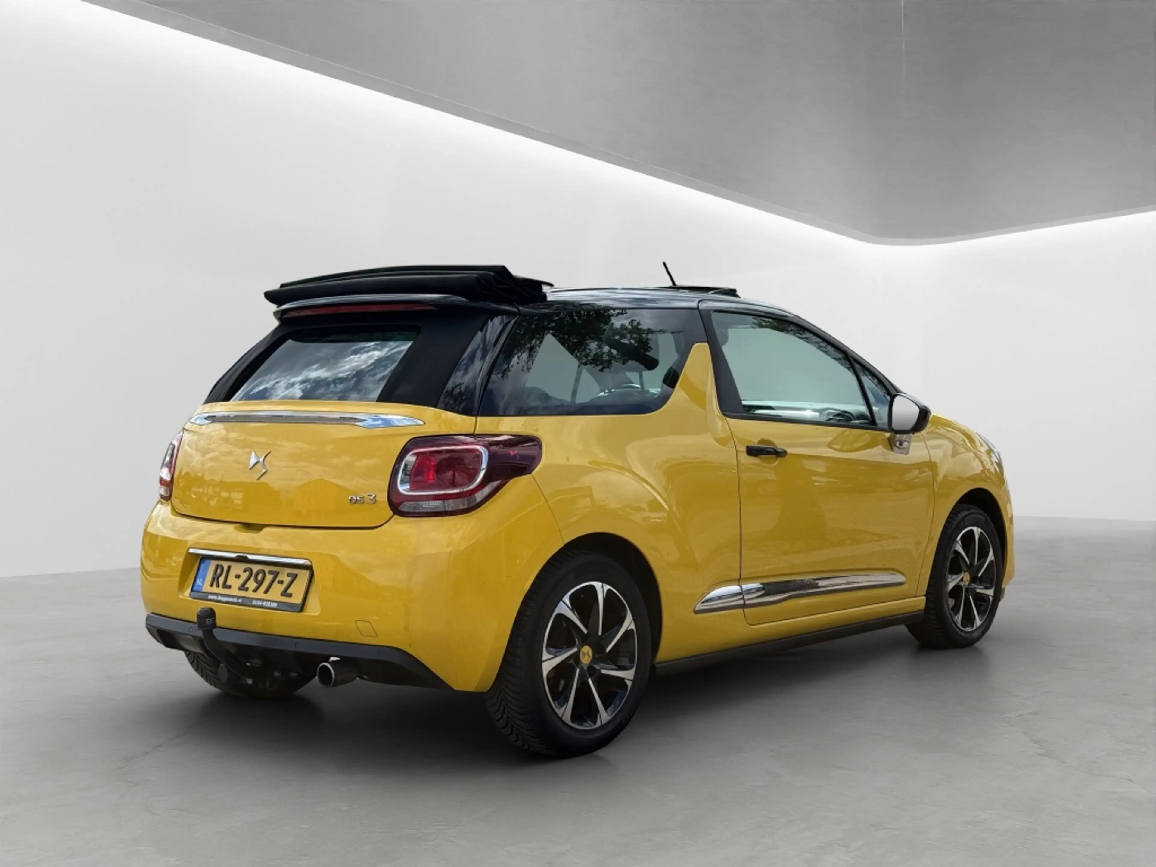 DS Automobiles DS 3 Cabrio 1.2 PureTech So Chic — photo 6