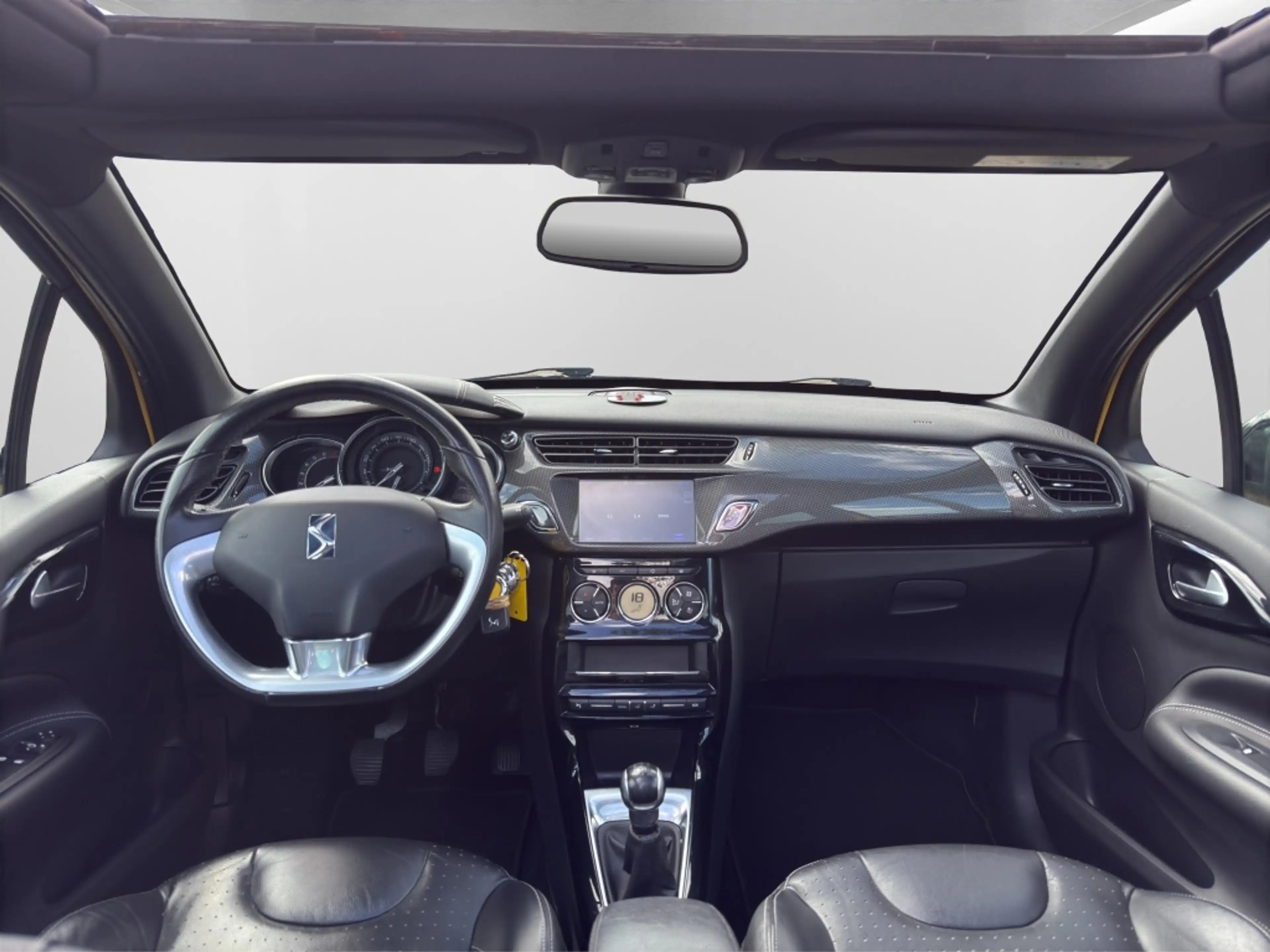 DS Automobiles DS 3 Cabrio 1.2 PureTech So Chic — photo 2