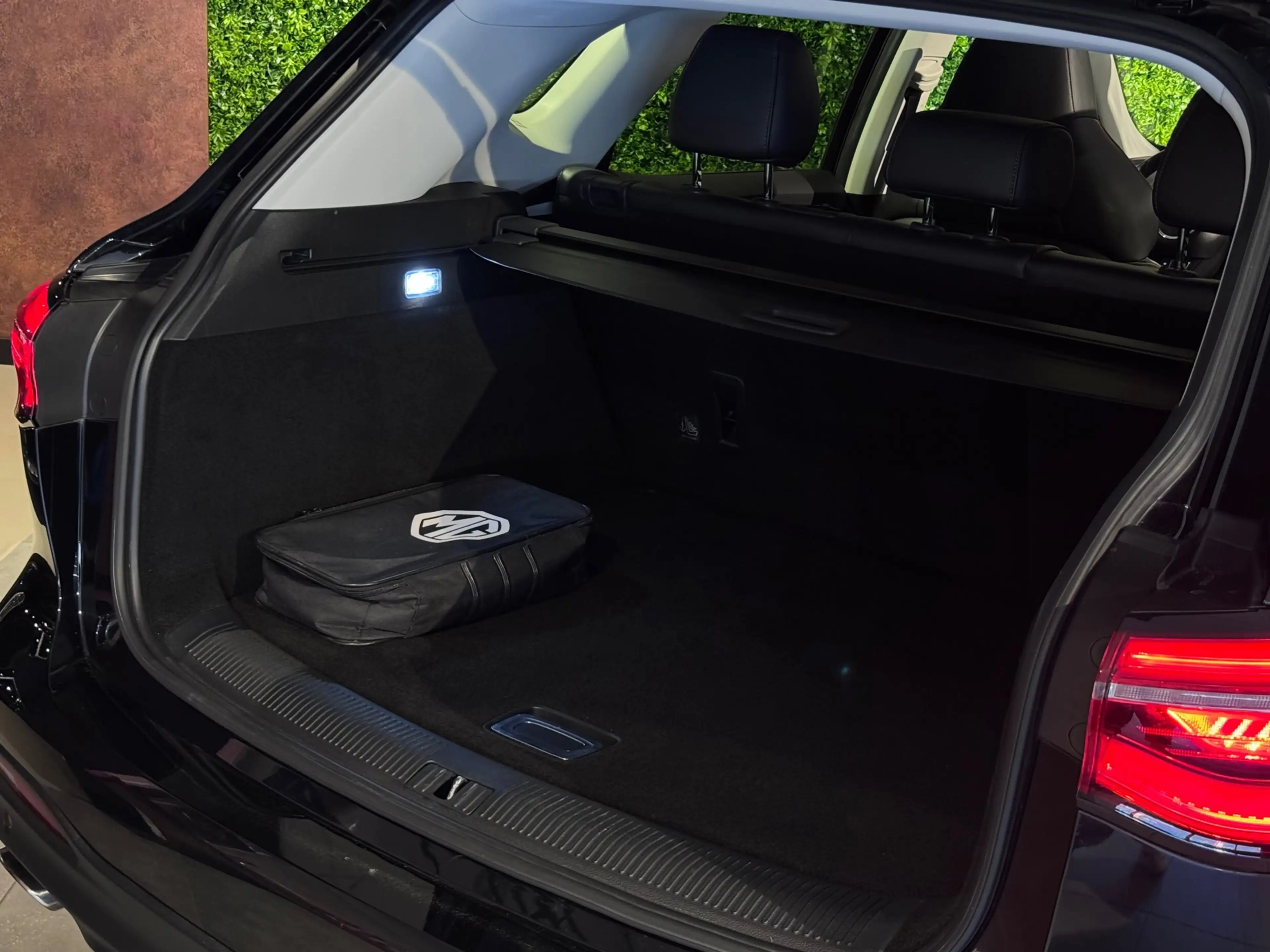 MG EHS 1.5 TGDI Luxury 258 PK PHEV |PANO|VIRTUAL|PROPVOL| — photo 11
